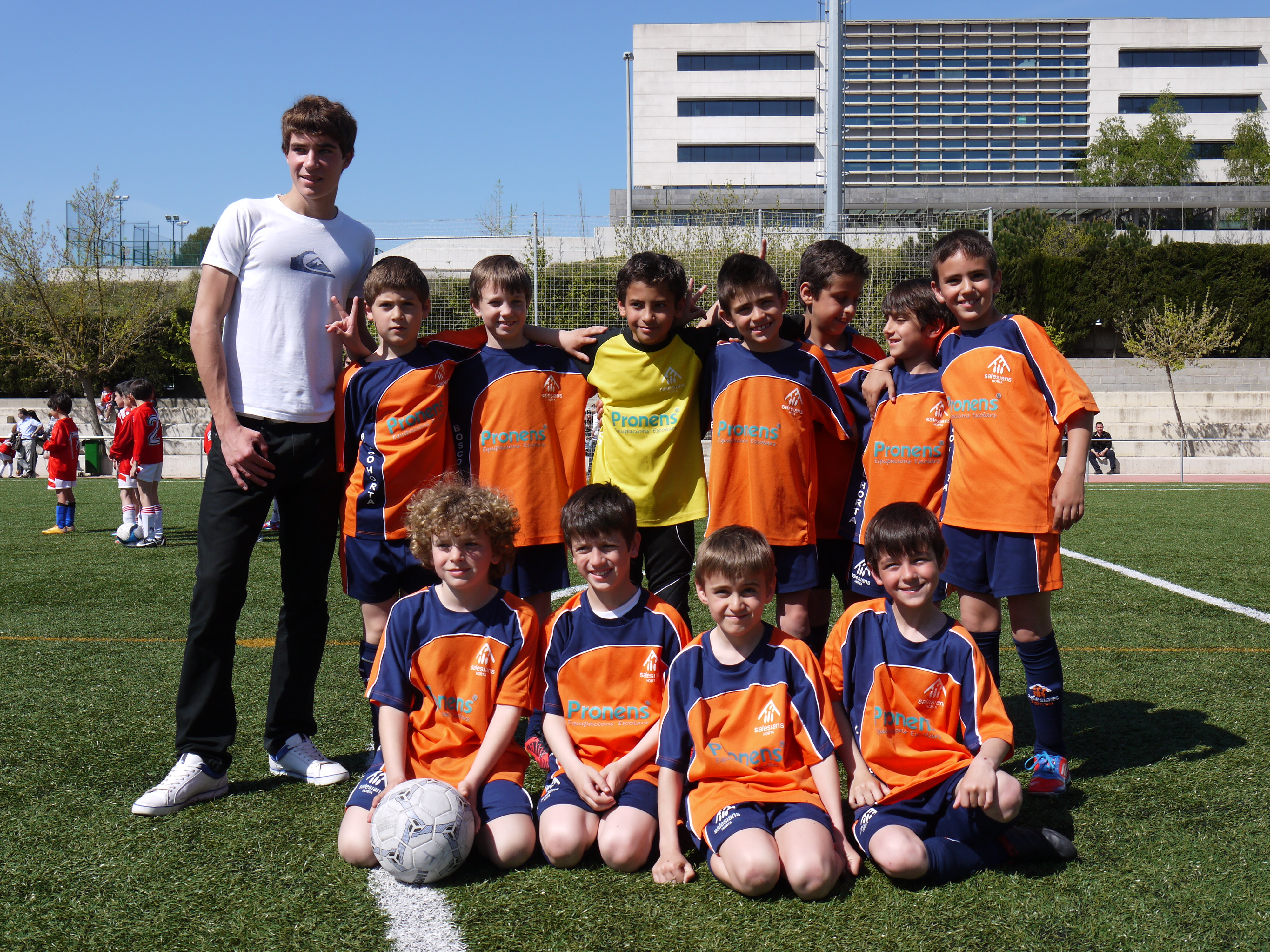 Fabricante de equipaciones deportivas escolares de fútbol para