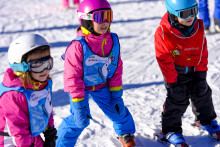 Fabricant Dossards de ski personnalisés Pyrénées pour écoles, enterprises, stations de ski, clubs sportifs - Dossards de ski PRONENS 