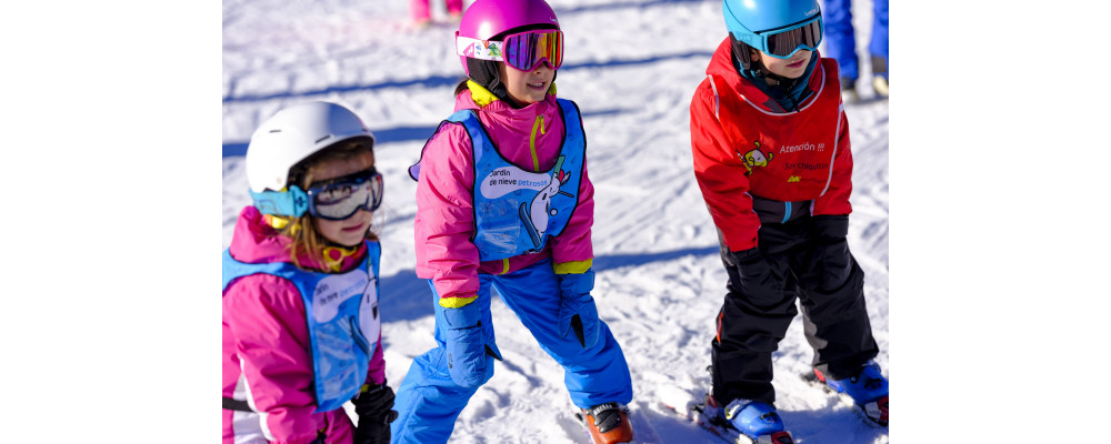 Fabricant Dossards de ski personnalisés Pyrénées pour écoles, enterprises, stations de ski, clubs sportifs - Dossards de ski PRONENS 