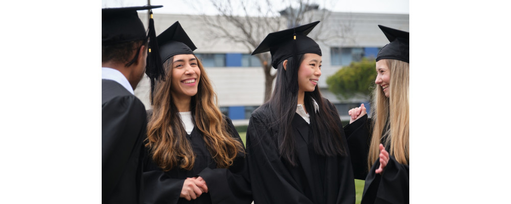 Birrete de Graduación con casco elástico infantil y adulto Pronens