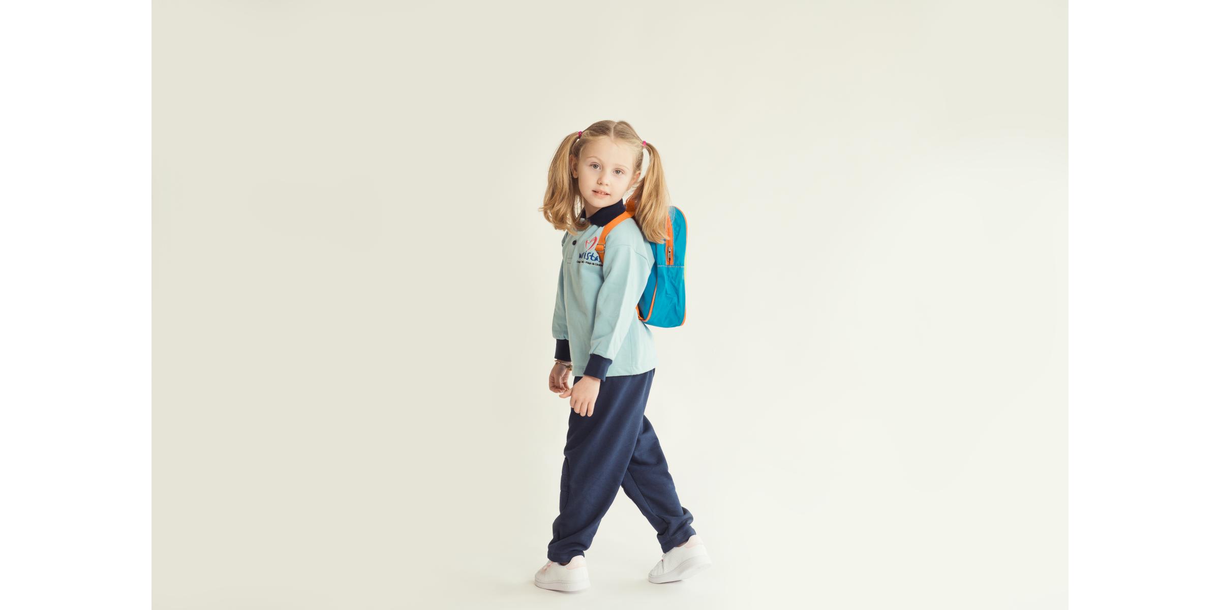 modelo 4 años con mochila lateral de Pronens