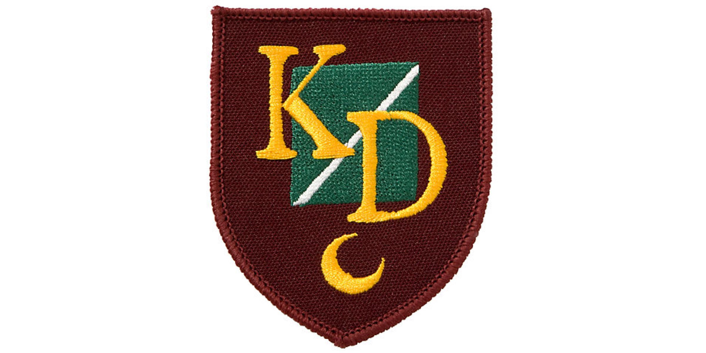 Logo bordado para corbatas colegiales