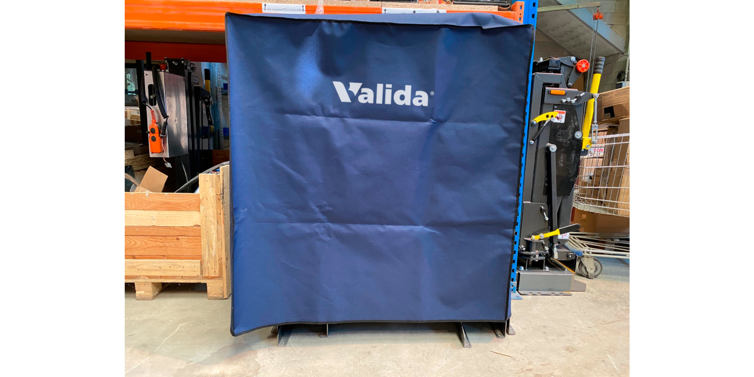 Manufacturer of custom-made waterproof covers for companies and industry - custom-made waterproof cover for machinery