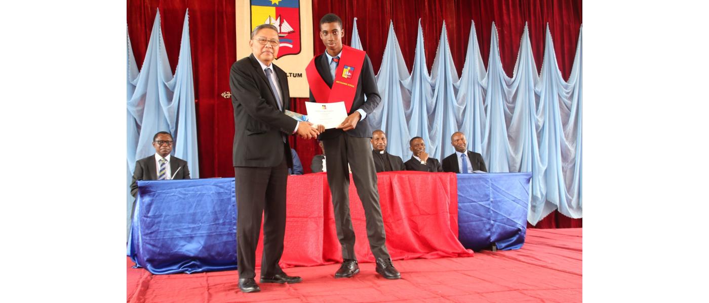 XL high-quality felt graduation band for Whitesands School Nigeria 1