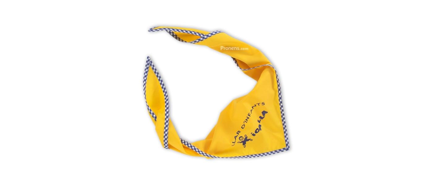 Foulard excursió personalitzat per a col·legis i escoles infantils