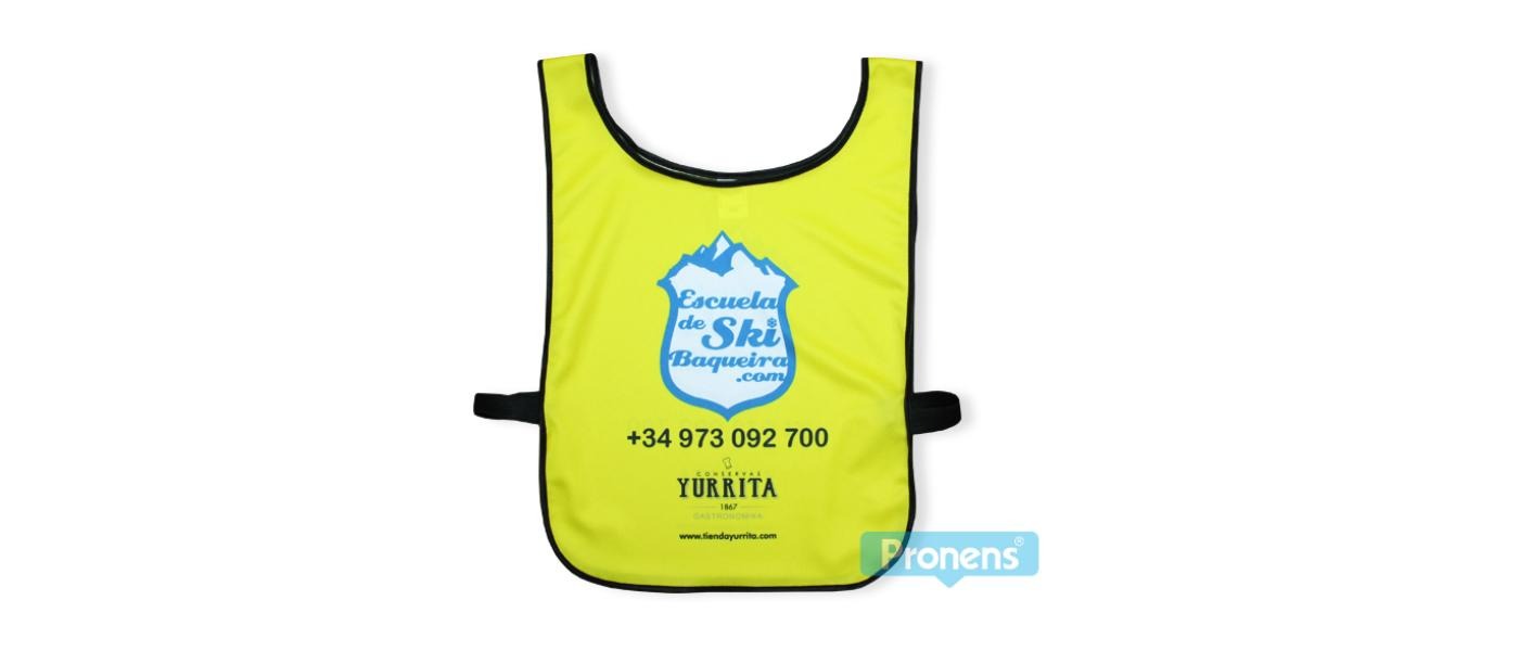 Peto esquí personalizado con banda elástica lateral para Escuela de Ski Baqueira