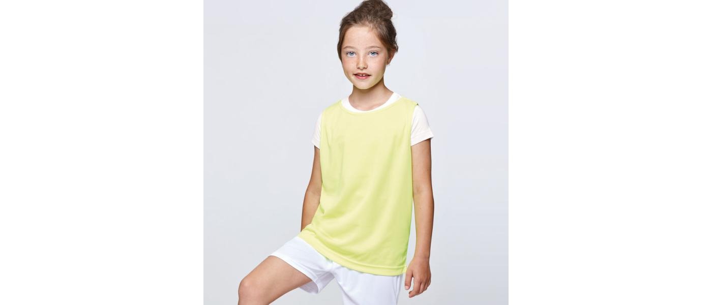 Fabricante de petos deportivos de malla de poliéster agujereada personalizados - Talla junior infantil