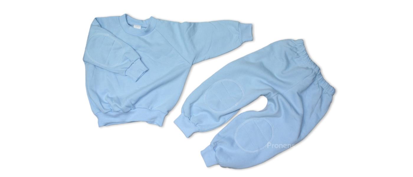 Manufacturer of basic personalized light blue school tracksuits for nursery.