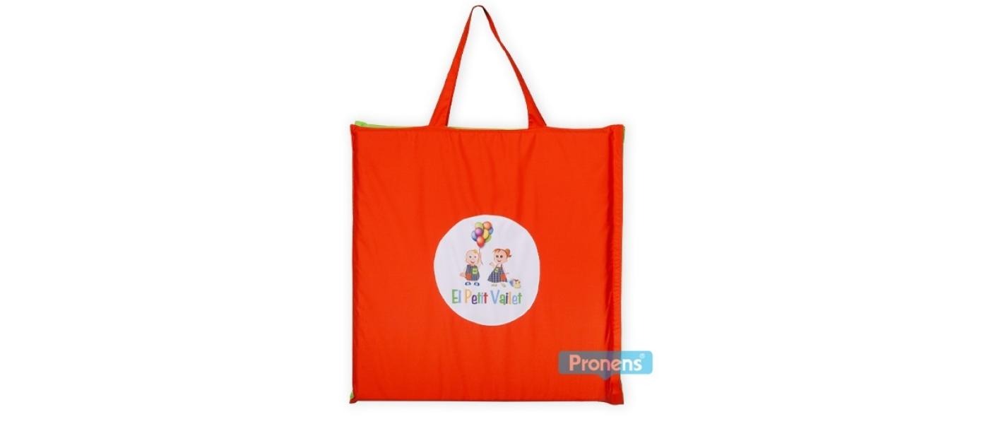 Colchoneta plegable márfega guardería personalizada con parche estampado a colores