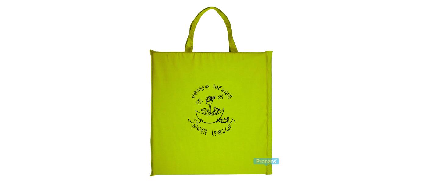 Colchoneta plegable escolar márfega personalizada para guarderías de color pistacho