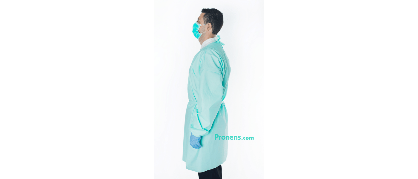 Lateral Bata sanitaria desechable impermeable TNT 100gr - Batas sanitarias impermeables Pronens