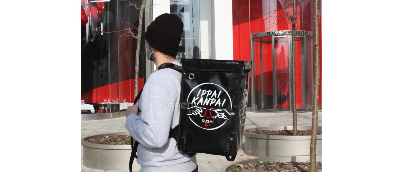 Fabricant Motxilla Delivery tèrmica personalitzada porta aliments estil Glovo