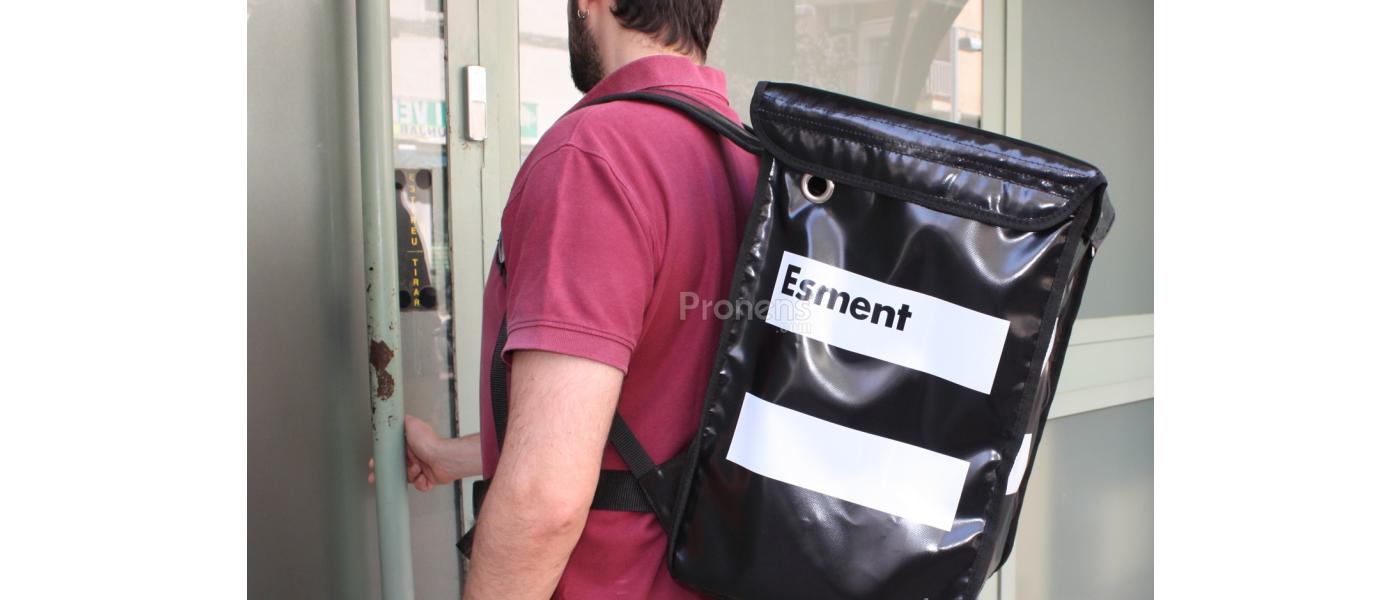 Motxilla delivery tèrmica per a repartiment food delivery 35x30x45 per a Fundació Esment